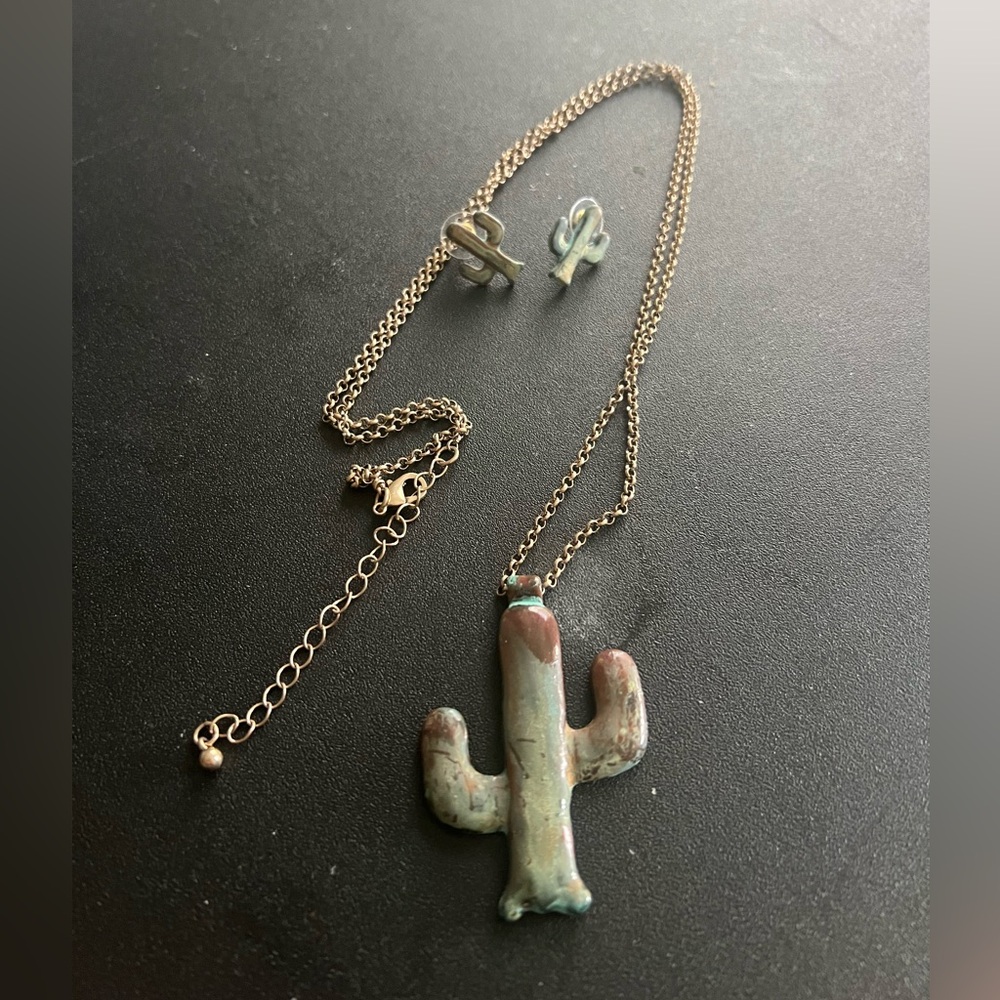 Long cactus necklace with matching earrings